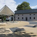 2.Unikatowy Spichleż książki w Brzeźnicy