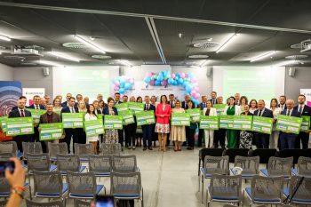 18 czerwca 2026 w Małopolskim Centrum Nauki Cogiteon w Krakowie odbyła się uroczystość wręczenia czeków w ramach realizacji zadania pn. „Małopolska Maluchom”